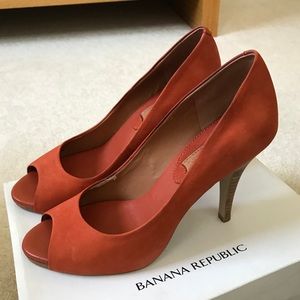 Banana republic red suede peep toe heels